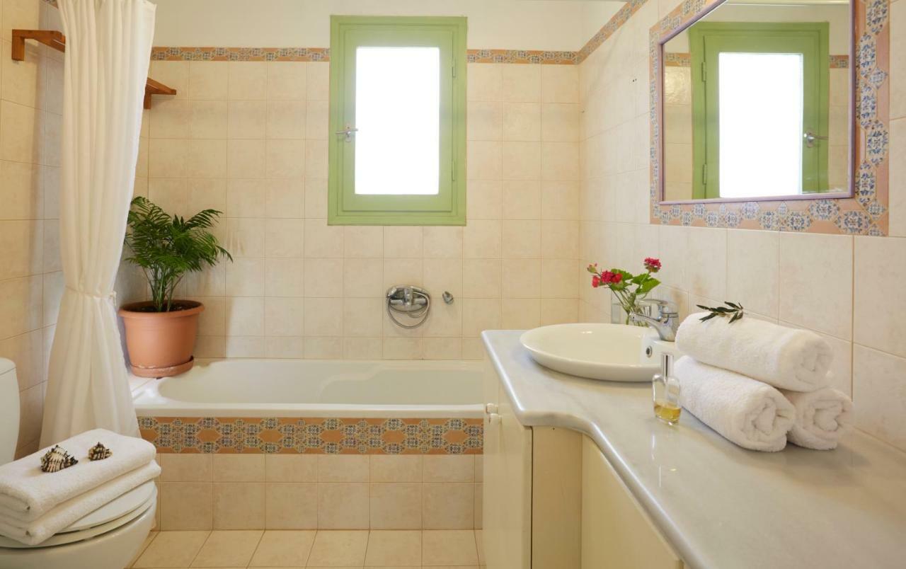 Flower And Crafts - The Eco Nature House Monolithos  Luaran gambar